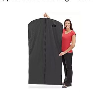 $65 retail Men’s Warehouse Quality Garment Bag Black Color New Sealed Package